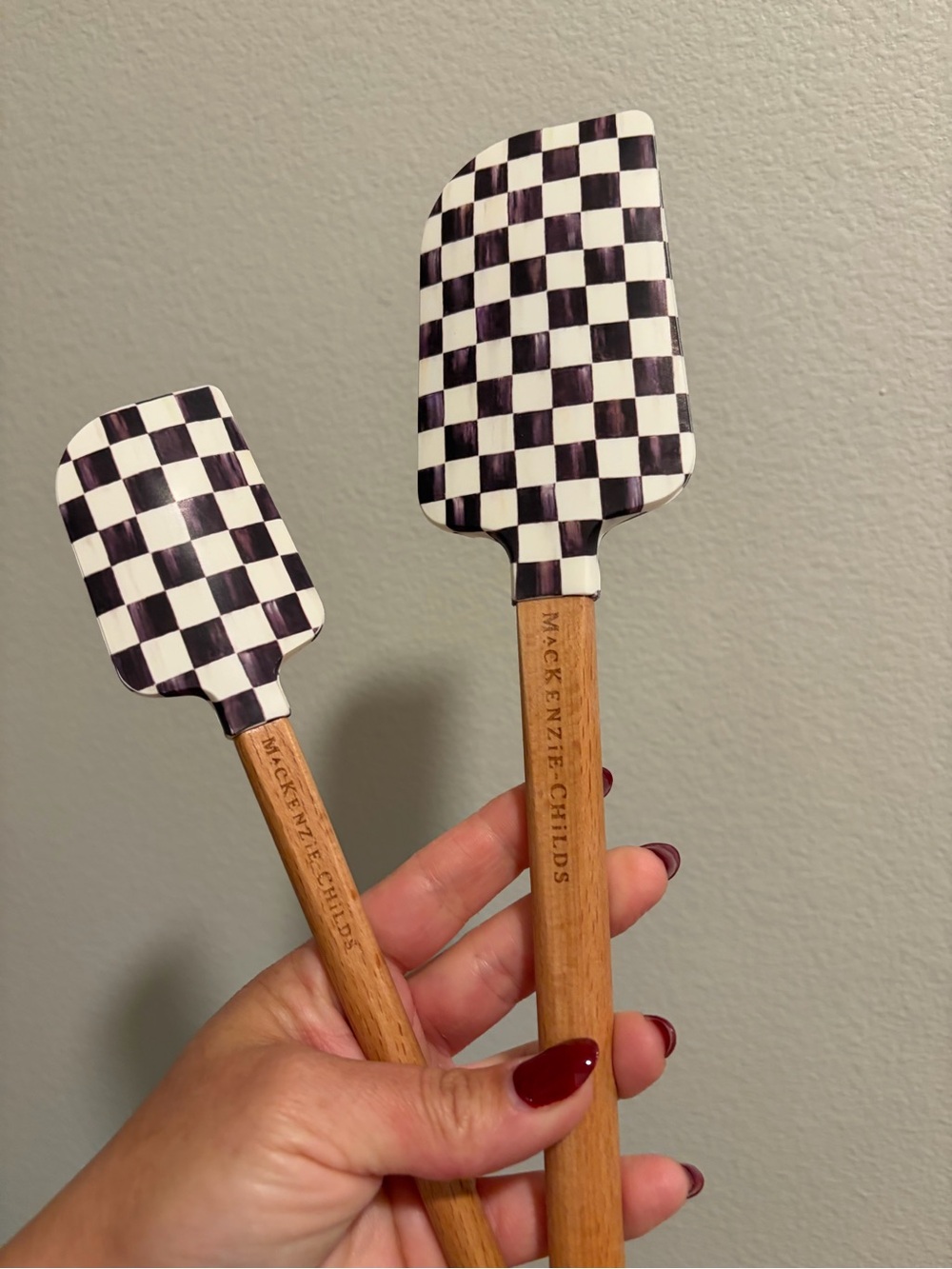 New MacKenzie-Childs Black and White Check Wooden Handle Spatulas